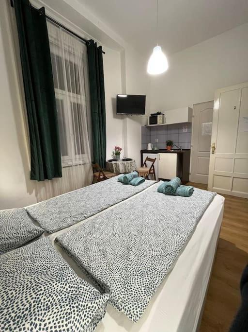 12# Sunflower Cozy Apartment Budapest Luaran gambar