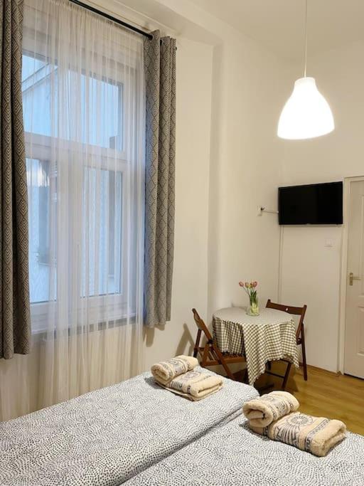 12# Sunflower Cozy Apartment Budapest Luaran gambar